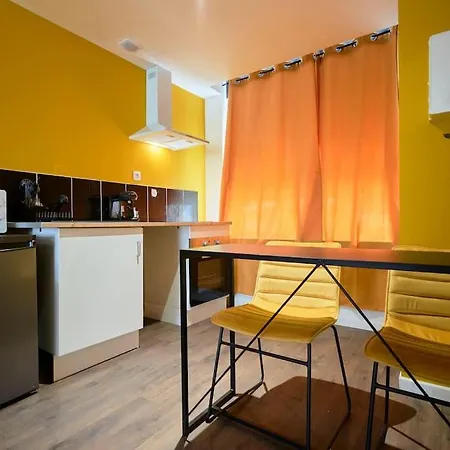 Ng Suitehome - Lille I Jouffroy - Balneo - Netflix - Wifi - Kitchenette - Jardin Apartment