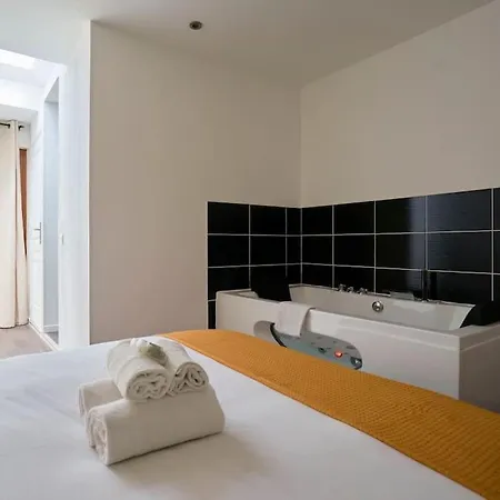 Ng Suitehome - Lille I Jouffroy - Balneo - Netflix - Wifi - Kitchenette - Jardin * Roubaix