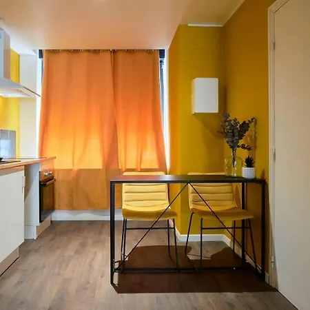 Ng Suitehome - Lille I Jouffroy - Balneo - Netflix - Wifi - Kitchenette - Jardin *