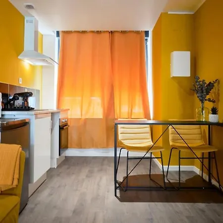 Ng Suitehome - Lille I Jouffroy - Balneo - Netflix - Wifi - Kitchenette - Jardin Apartment Roubaix
