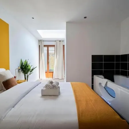 Apartment Ng Prestige - Lille I Jouffroy - Balnéo - Netflix - Wifi - Kitchenette - Jardin *